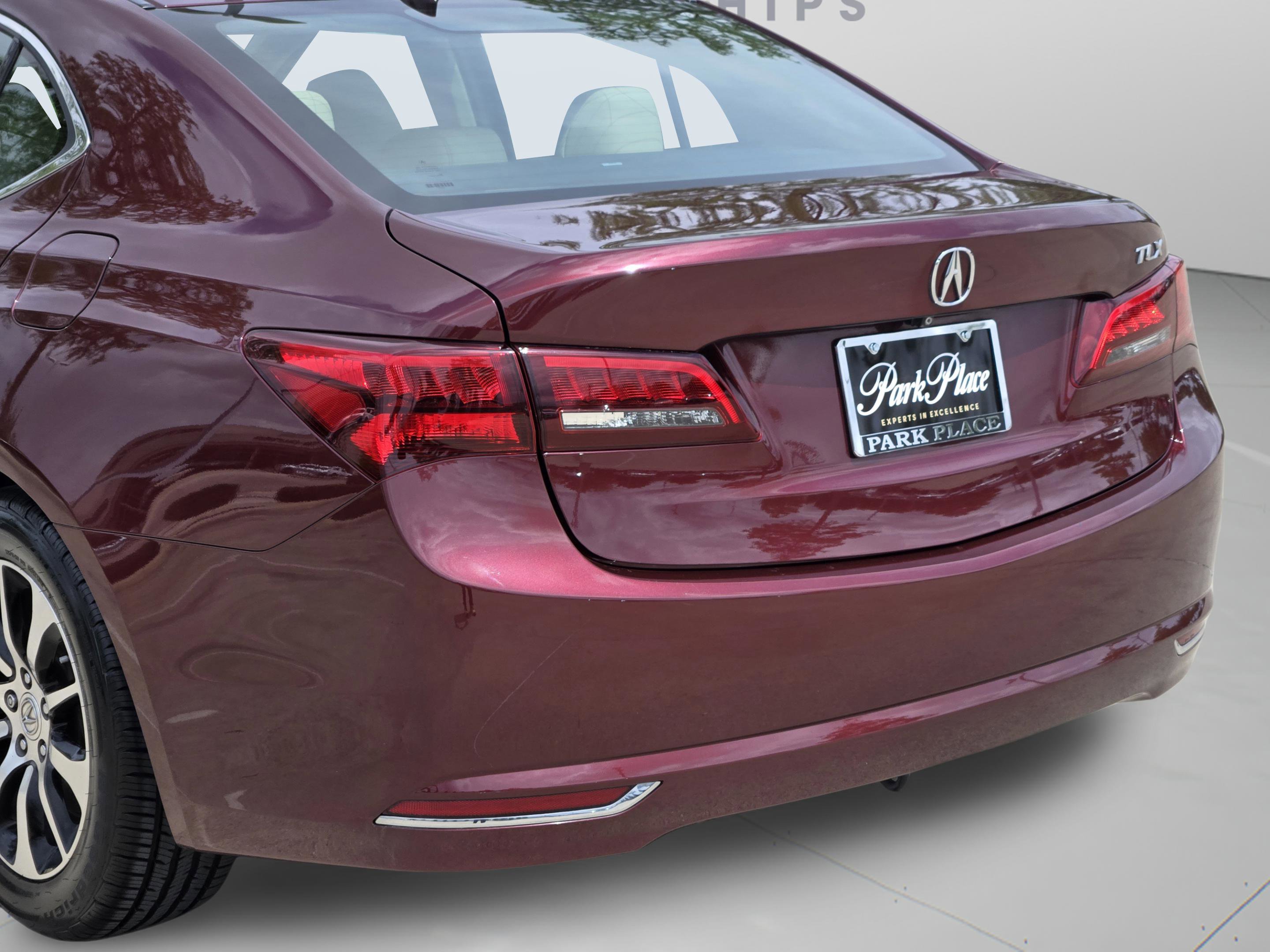 Used 2015 Acura TLX w/ Technology Package FWD image 32