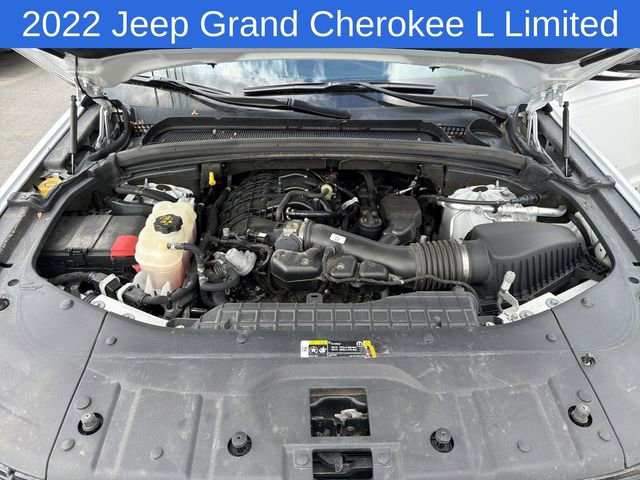 Used 2022 Jeep Grand Cherokee L Limited AWD/4WD image 19