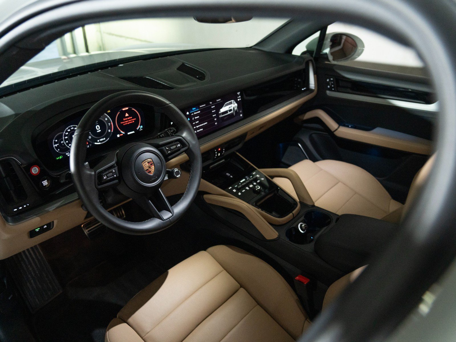 Certified 2026 Porsche Cayenne S AWD/4WD image 4