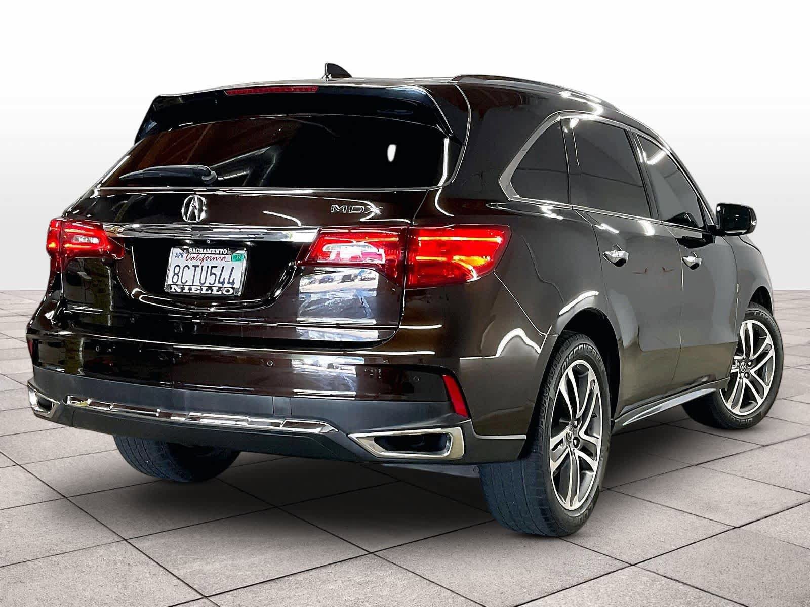 Used 2018 Acura MDX FWD w/ Advance Package image 13