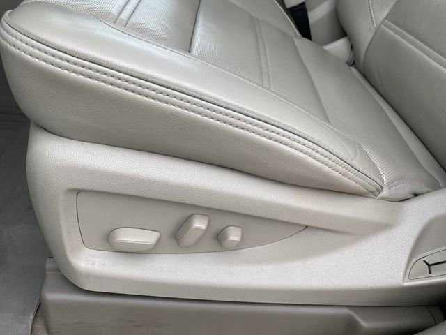 Used 2020 GMC Yukon XL Denali image 16