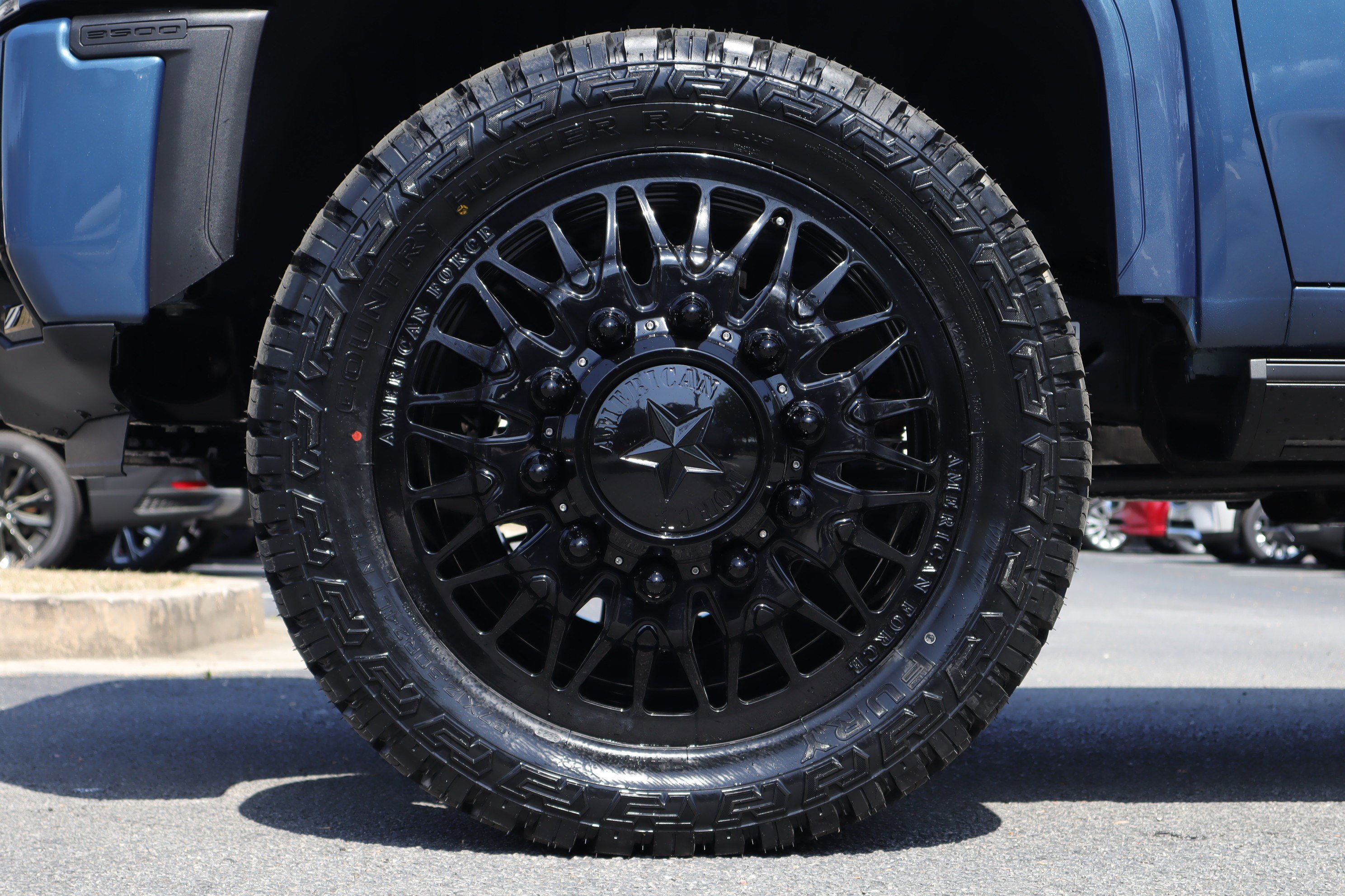 Used 2026 GMC Sierra 3500 Denali Ultimate image 7