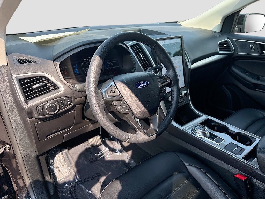 Used 2024 Ford Edge SEL w/ Convenience Package AWD/4WD image 5