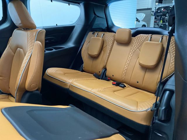 Used 2021 Chrysler Pacifica Pinnacle image 17