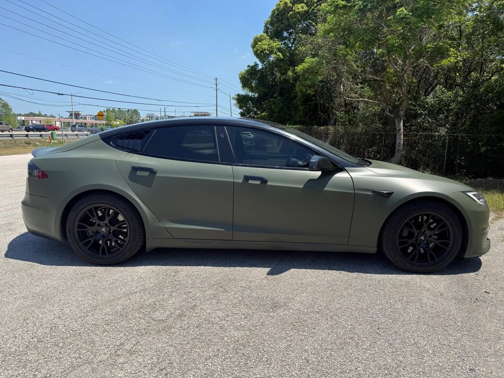 Used 2021 Tesla Model S Plaid image 7