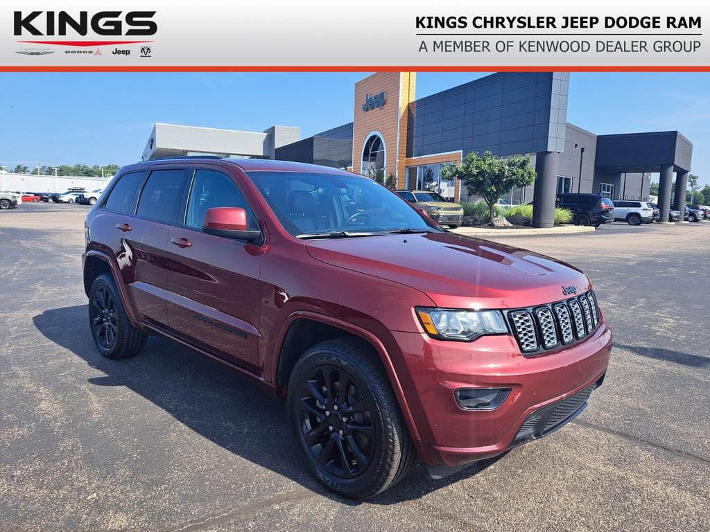 Used 2021 Jeep Grand Cherokee Laredo X AWD/4WD image 1