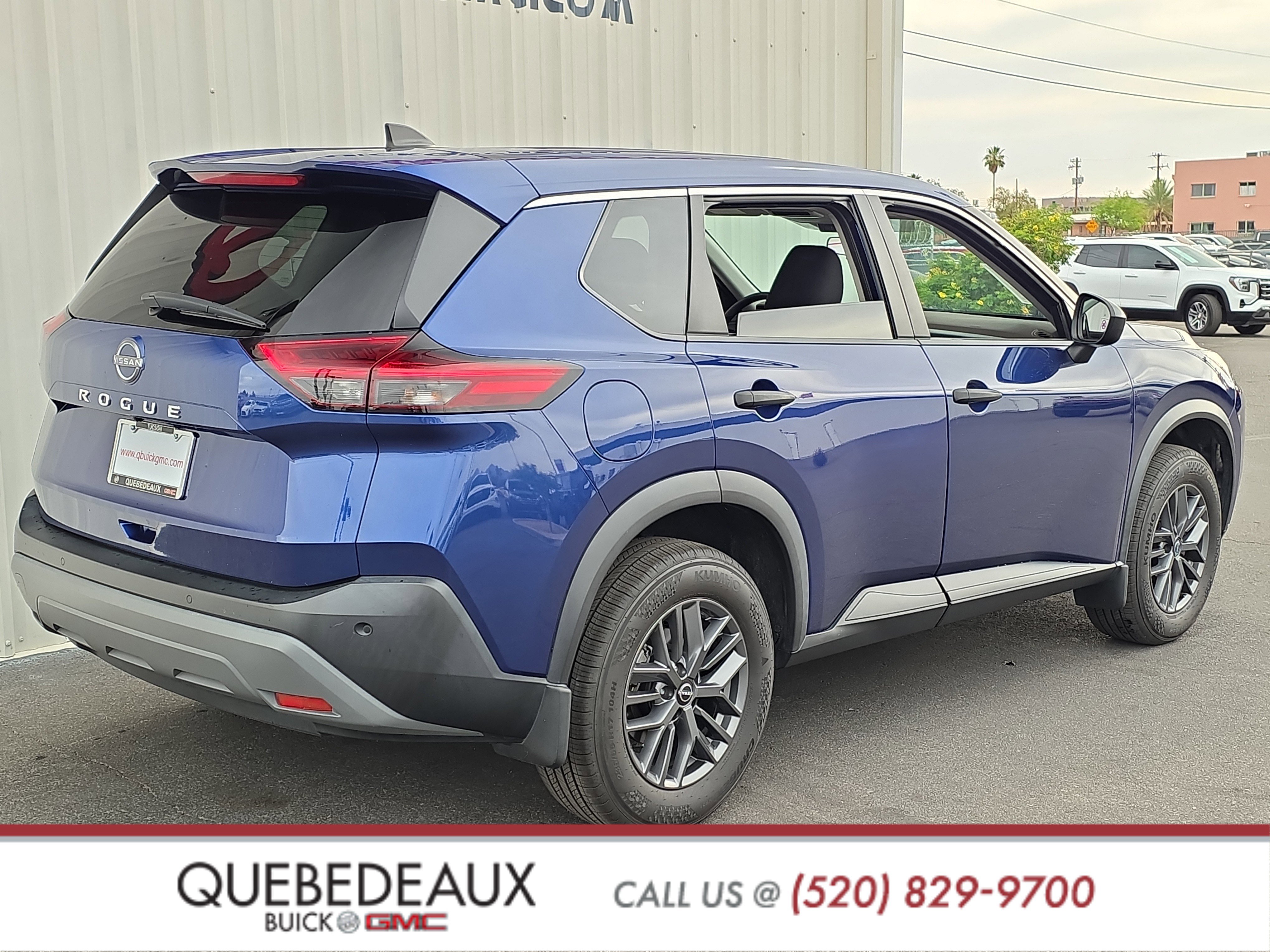Used 2022 Nissan Rogue S FWD image 7