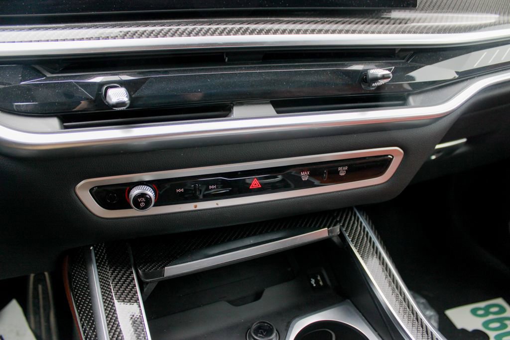 Used 2026 BMW X7 M60i image 20