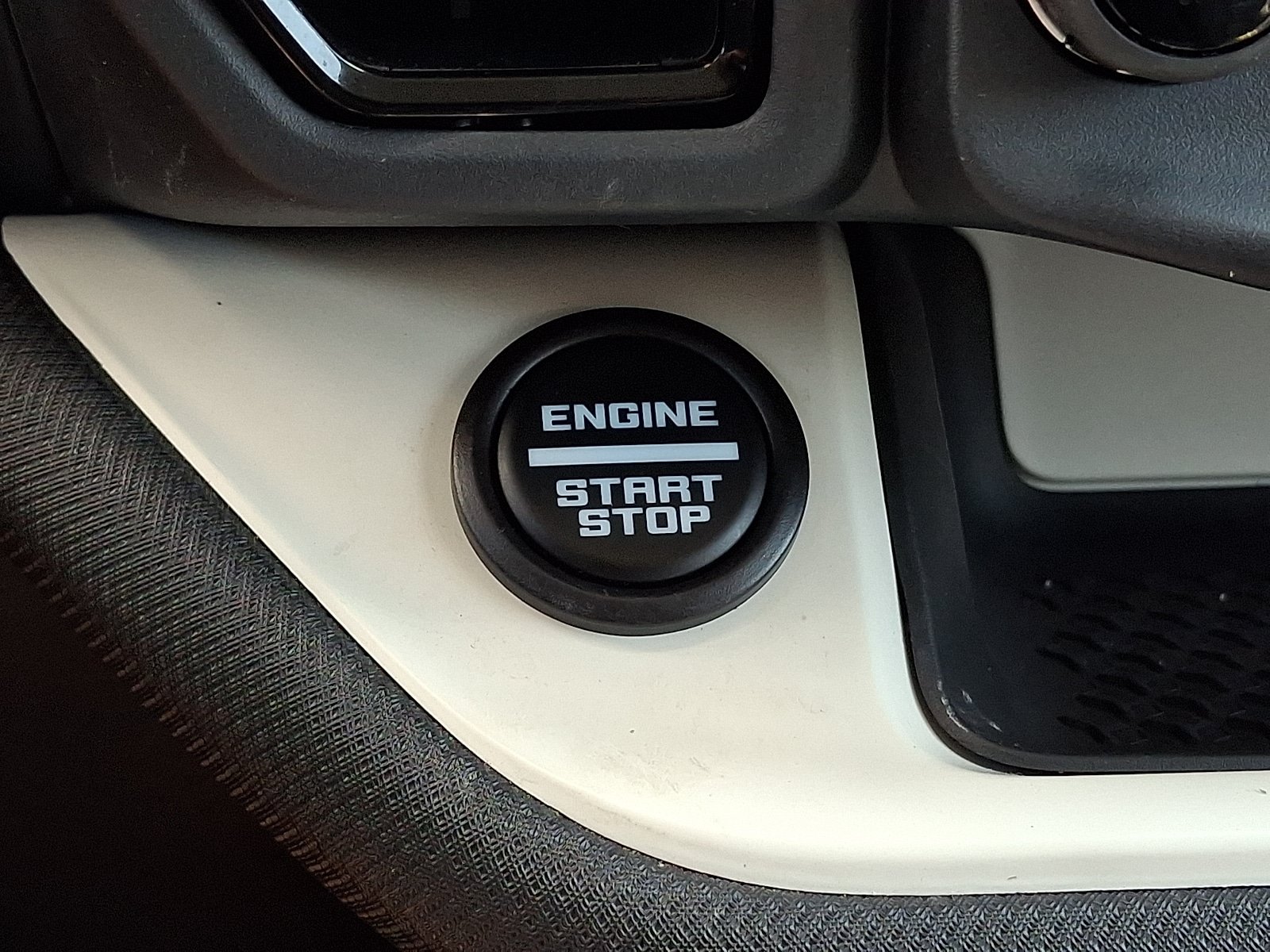 Certified 2023 Ford Bronco Sport Heritage w/ Heritage Convenience Package AWD/4WD image 23