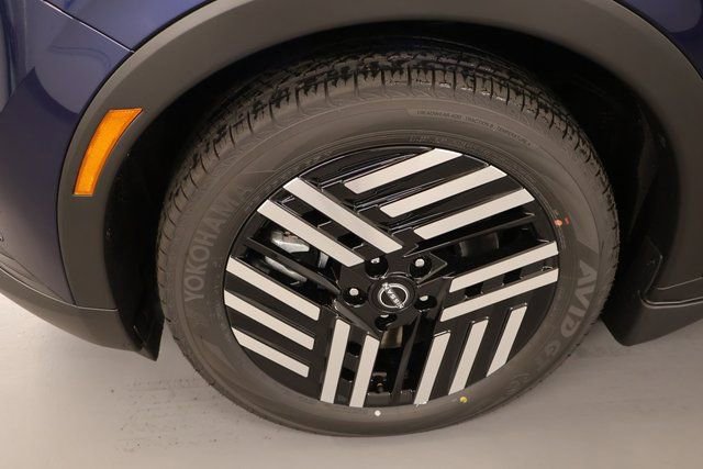 New 2026 Nissan Leaf SV+ w/ Illuminated Package FWD image 7