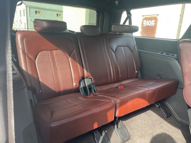 Used 2022 Ford Expedition Max Limited AWD/4WD image 19