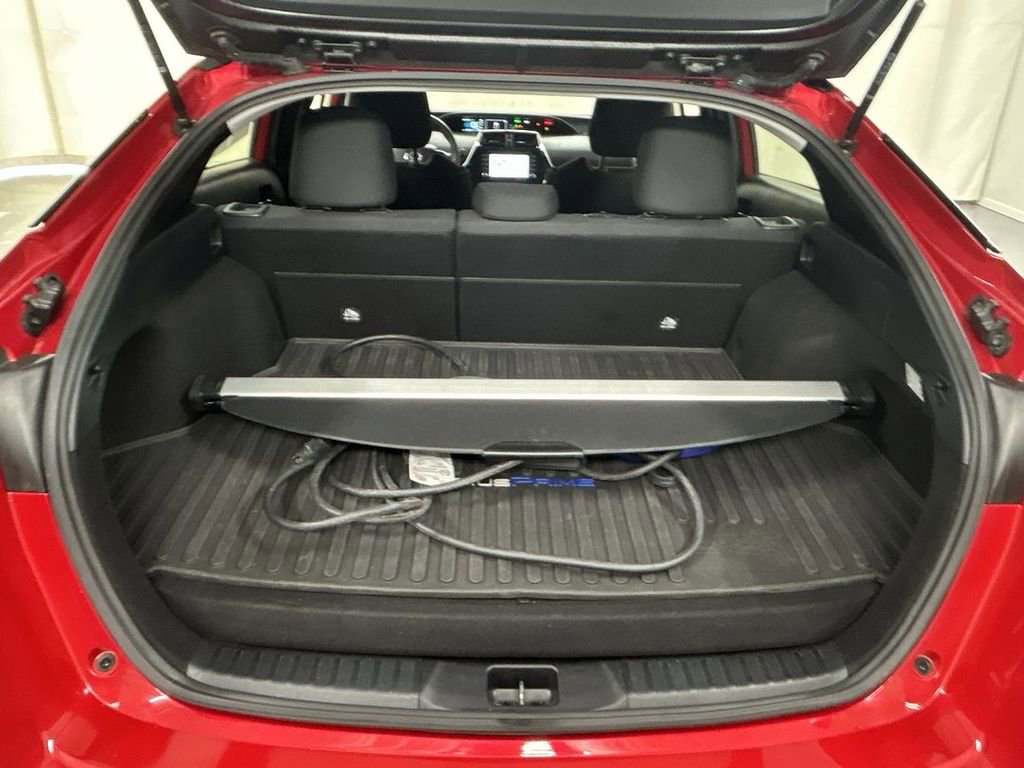 Used 2022 Toyota Prius Prime LE image 23