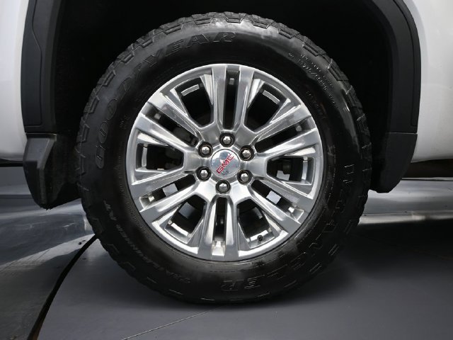 Used 2023 GMC Sierra 1500 Denali w/ Technology Package AWD/4WD image 11