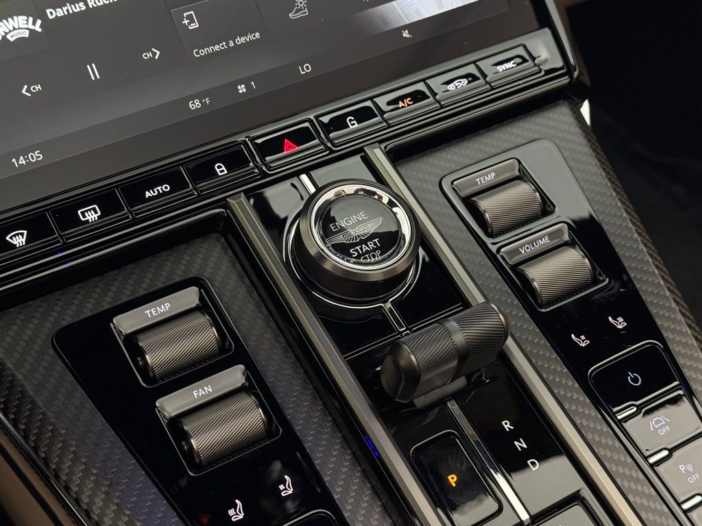 New 2026 Aston Martin V8 Vantage Roadster image 39