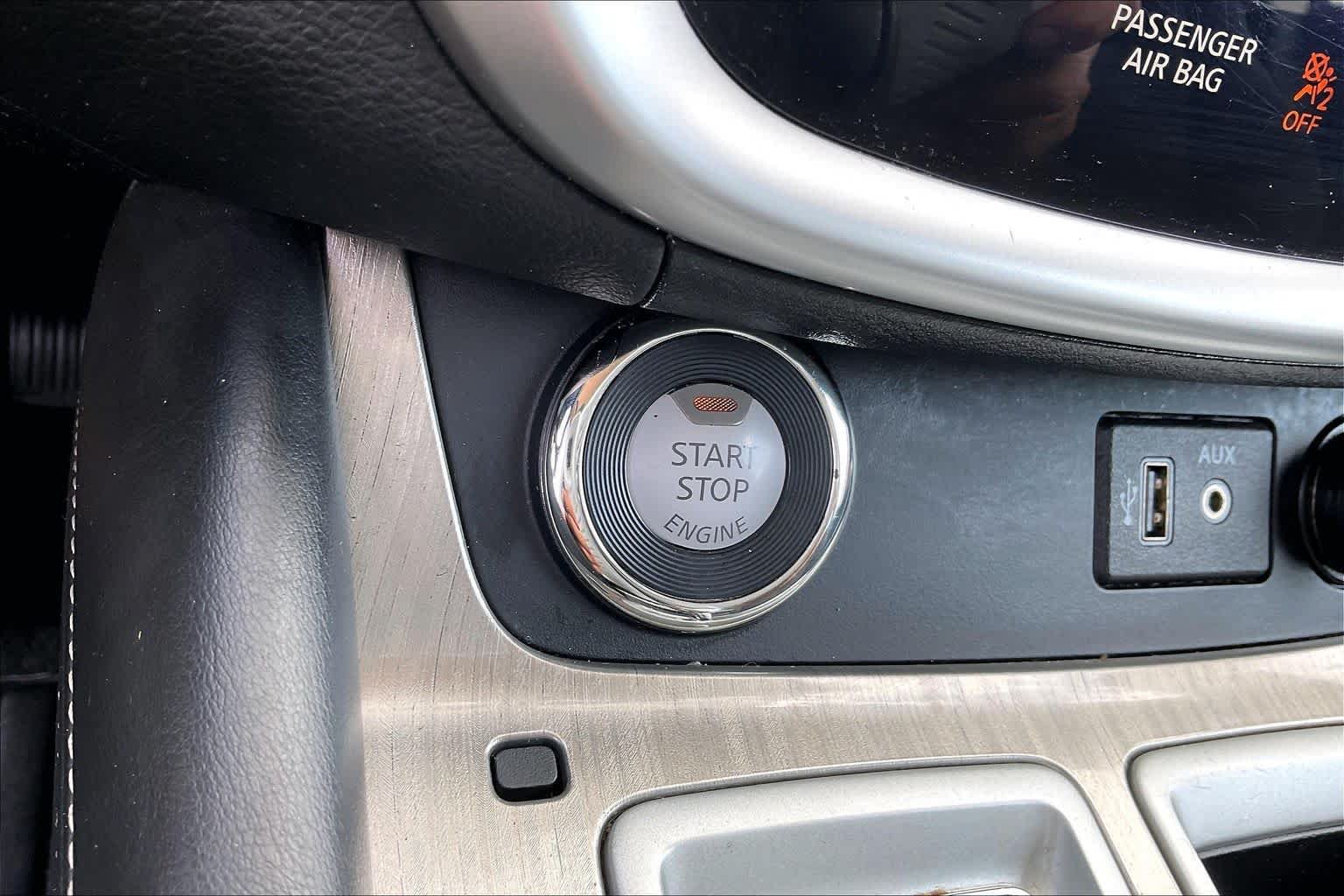 Used 2018 Nissan Murano S AWD/4WD image 32