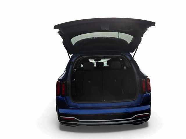 Used 2023 Kia Sorento S w/ Panoramic Sunroof Package image 10