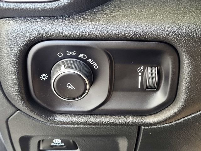 Used 2024 RAM 1500 Laramie image 14