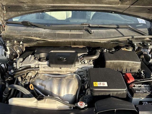 Used 2017 Toyota Camry SE image 21