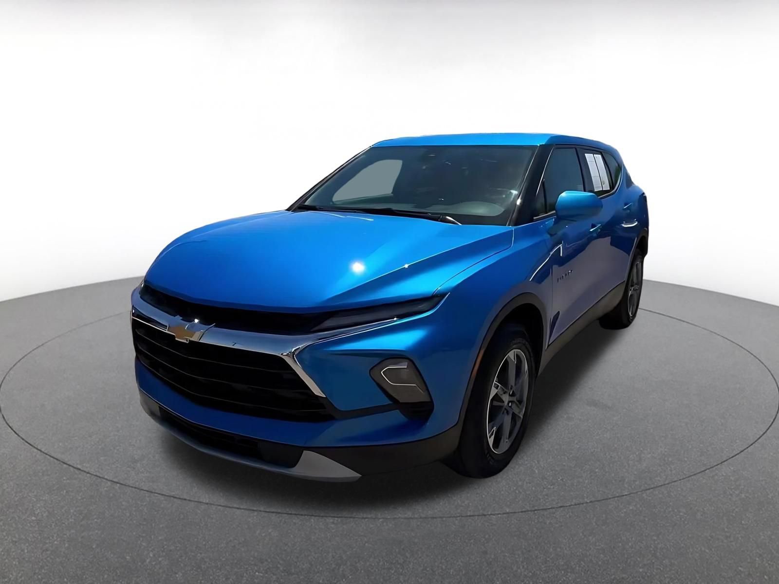 Used 2025 Chevrolet Blazer LT FWD image 7