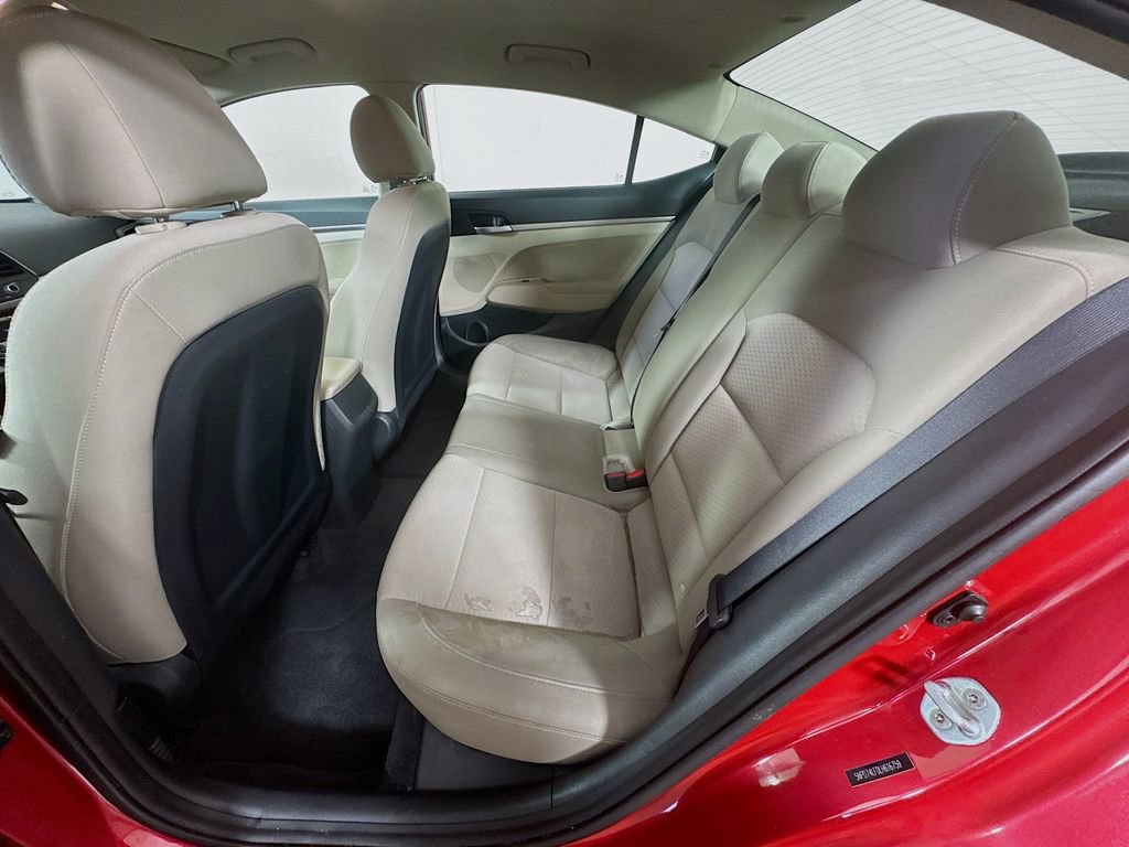 Used 2020 Hyundai Elantra SE w/ Winter Weather Package image 27