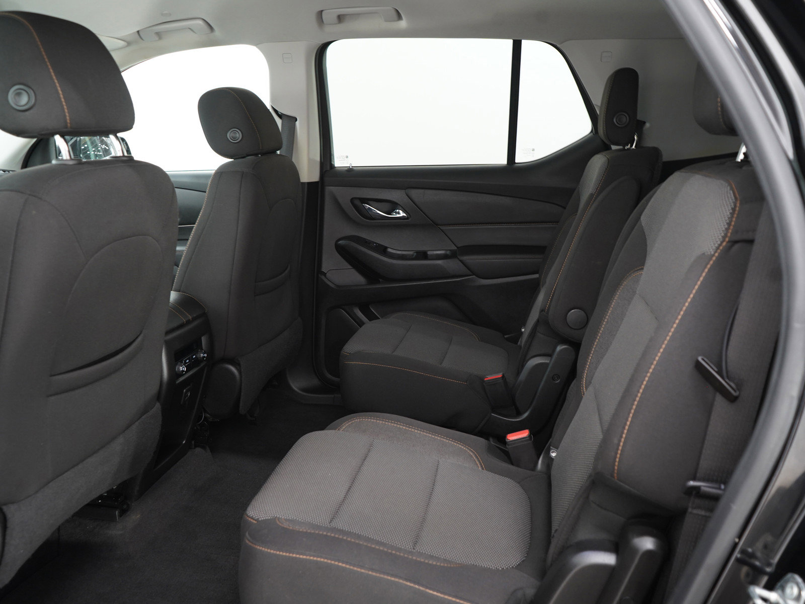 Used 2018 Chevrolet Traverse LT w/ LPO, Floor Liner Package image 16