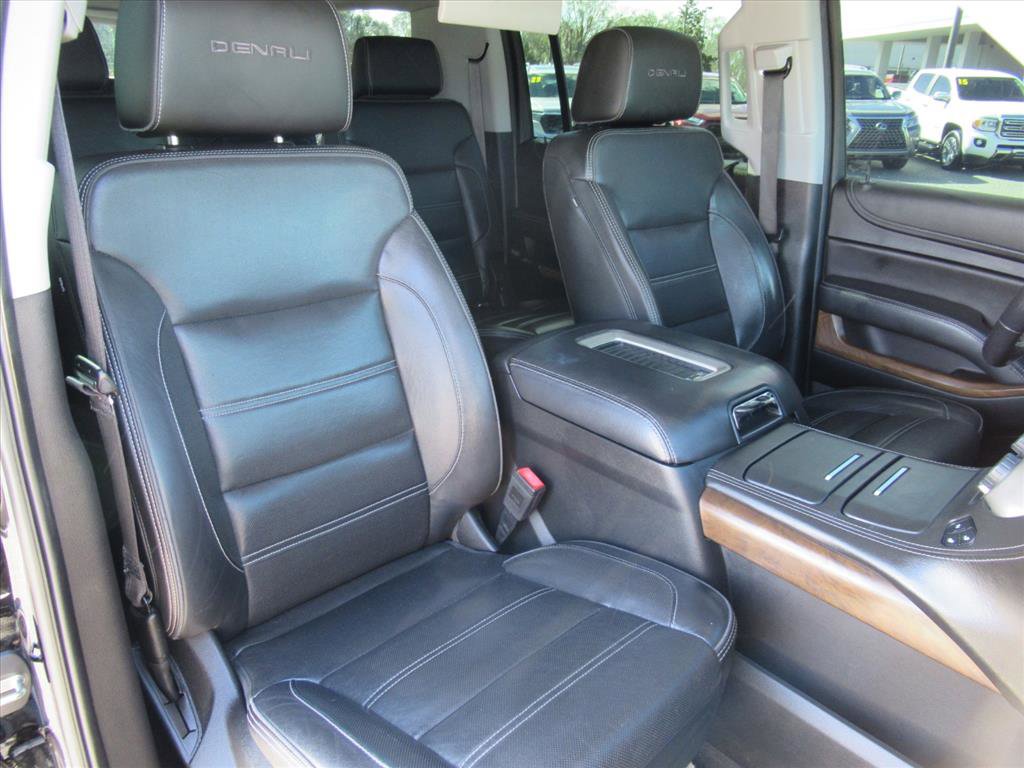 Used 2019 GMC Yukon XL Denali w/ Denali Ultimate Package image 9