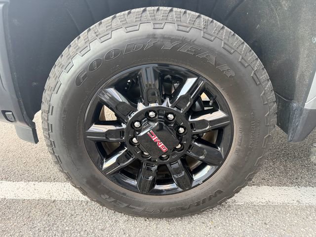 Used 2025 GMC Sierra 2500 AT4 w/ AT4 Premium Plus Package image 10