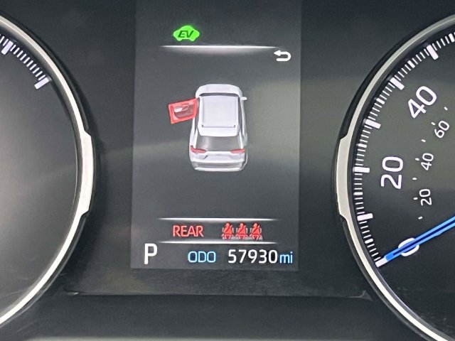 Used 2022 Toyota RAV4 XLE Premium AWD/4WD image 28