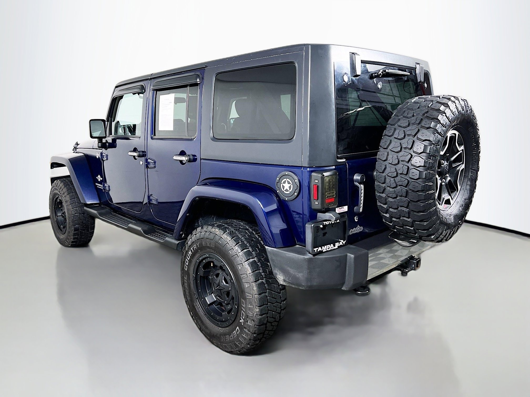 Used 2012 Jeep Wrangler Unlimited Freedom Edition image 8