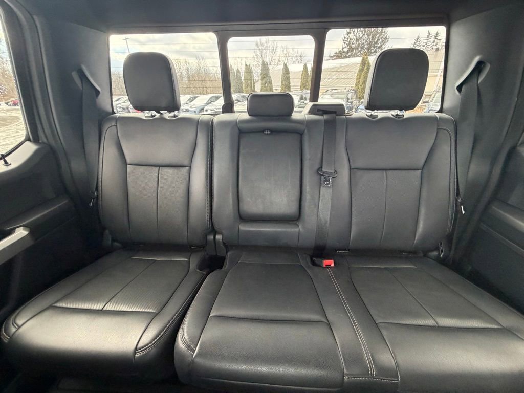 Used 2022 Ford F250 Lariat w/ Black Appearance Package image 17