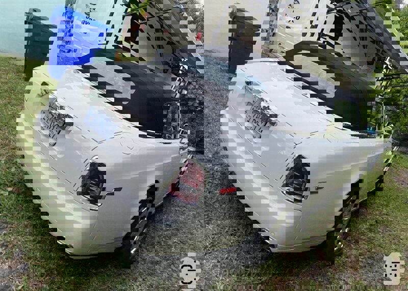 Used 2011 Rolls-Royce Phantom Drophead Coupe image 5