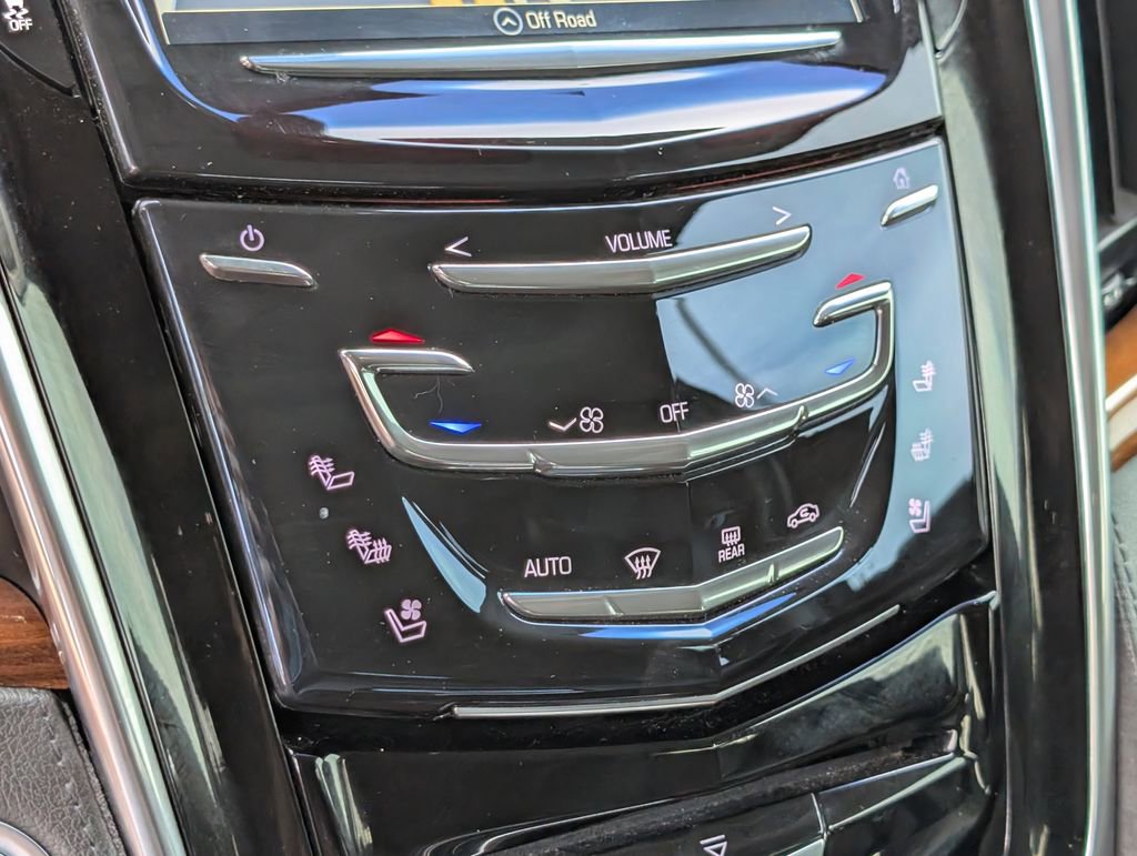 Used 2019 Cadillac Escalade ESV Premium Luxury AWD/4WD image 28