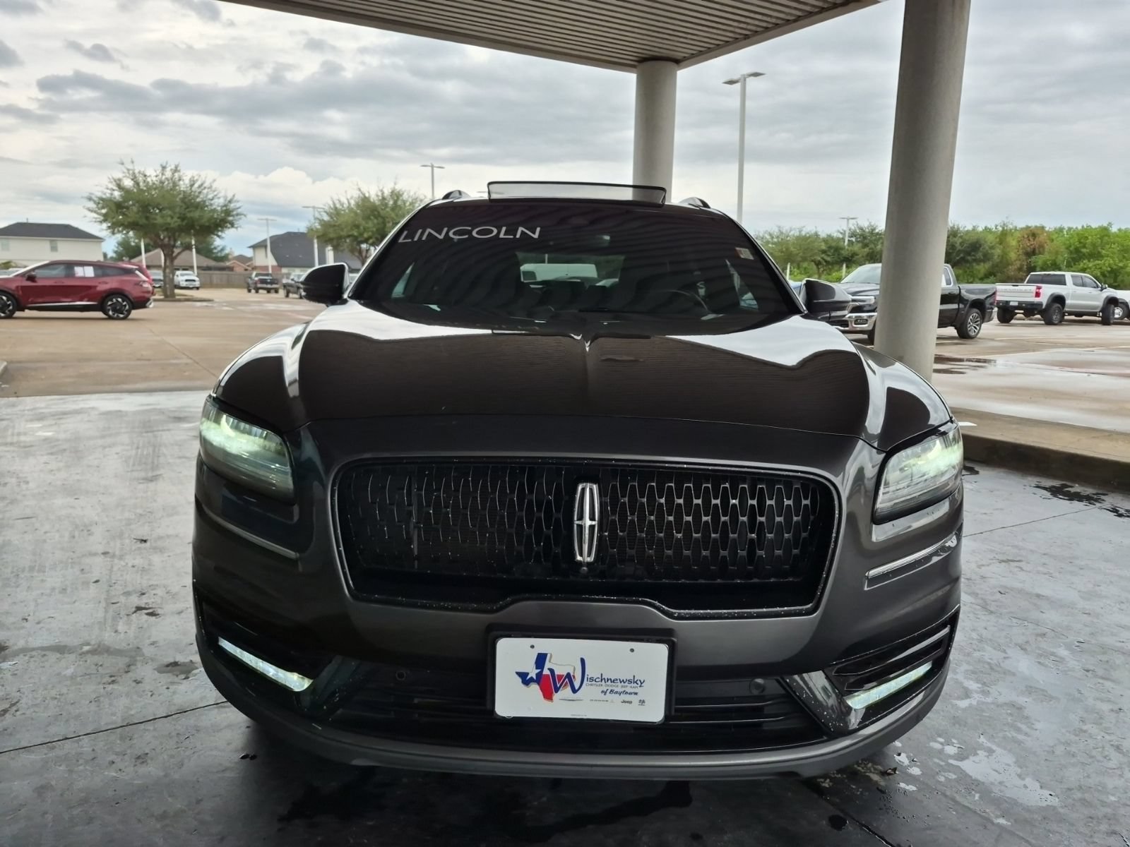 Used 2020 Lincoln Nautilus Reserve w/ Equipment Group 201A FWD image 3