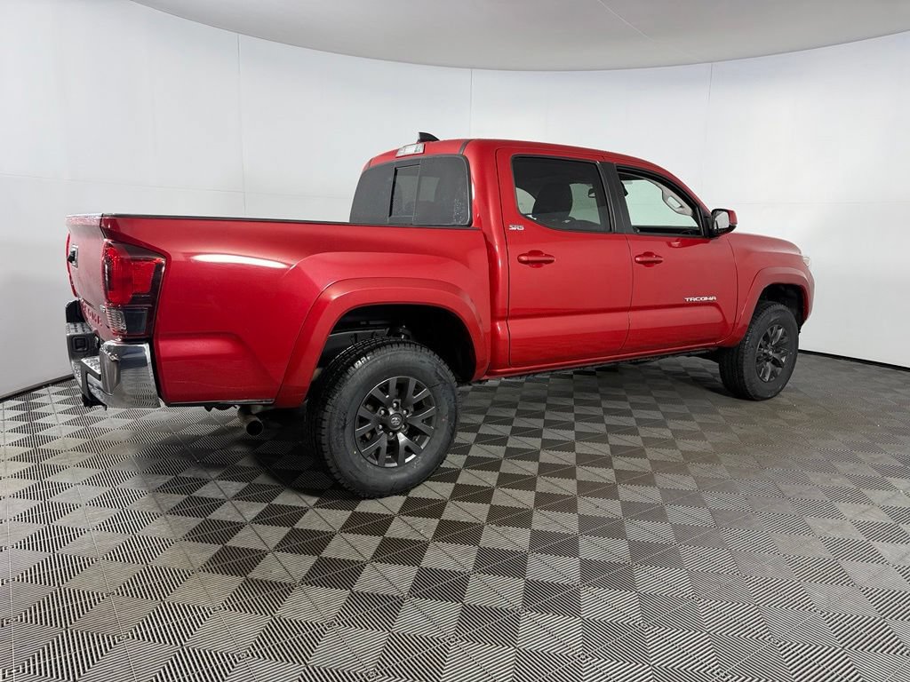 Used 2023 Toyota Tacoma SR5 AWD/4WD image 7