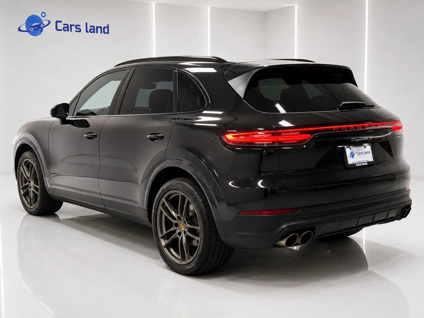 Used 2019 Porsche Cayenne S AWD/4WD image 5