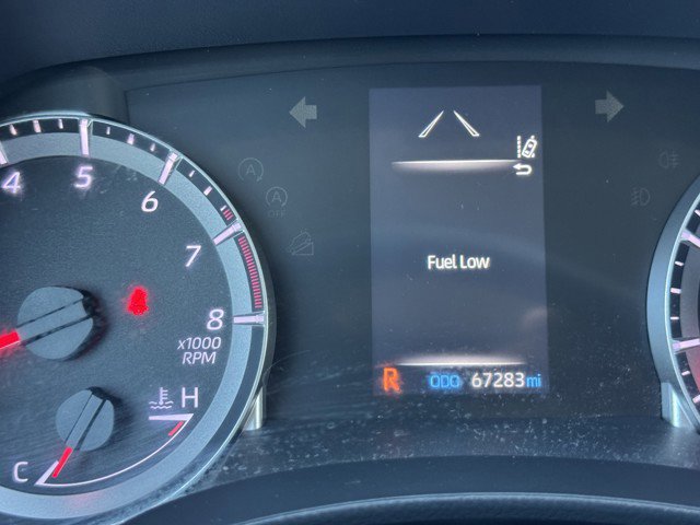 Used 2022 Toyota Highlander LE image 18