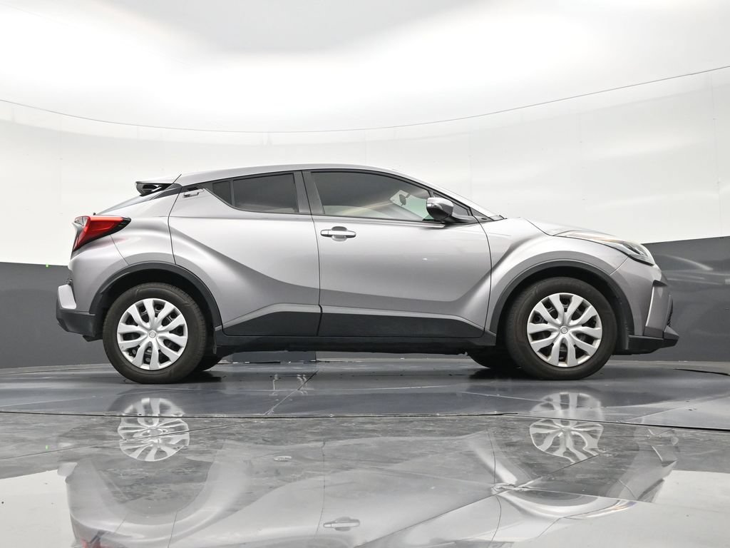 Used 2020 Toyota C-HR LE FWD image 25