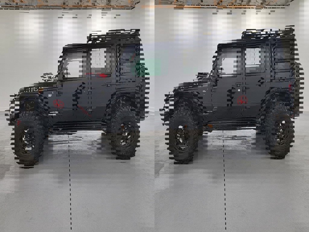 Used 2018 Jeep Wrangler Unlimited Rubicon w/ Connectivity Group image 5