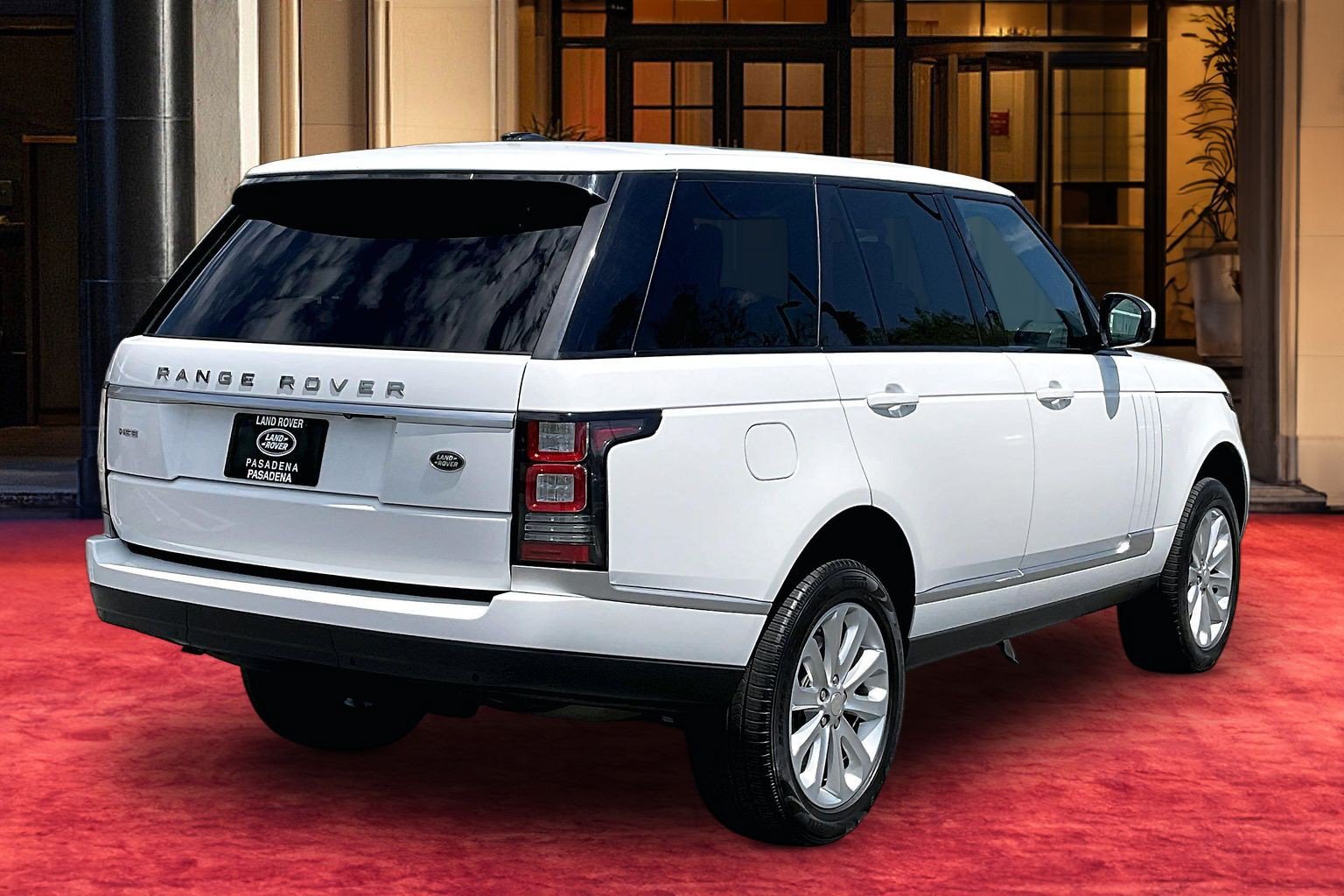 Used 2014 Land Rover Range Rover HSE AWD/4WD image 12