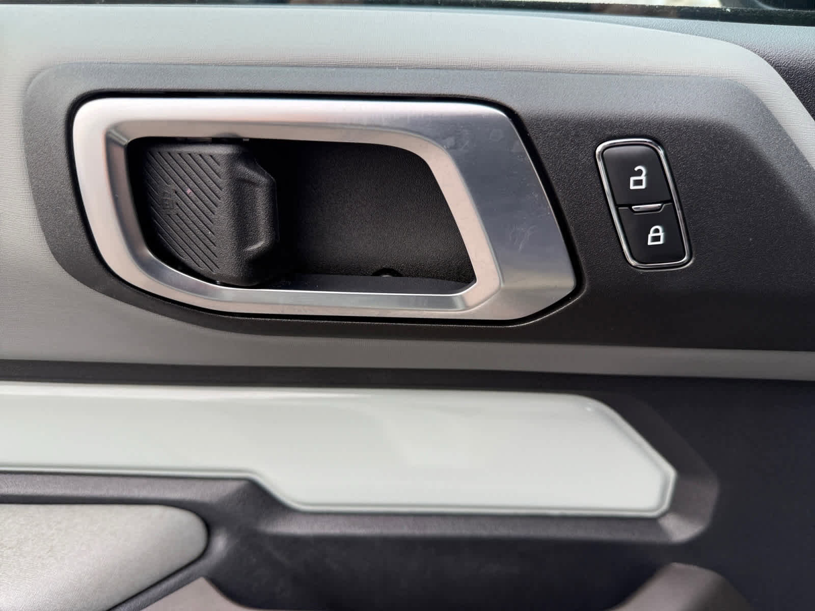 Used 2023 Ford Bronco Badlands image 21