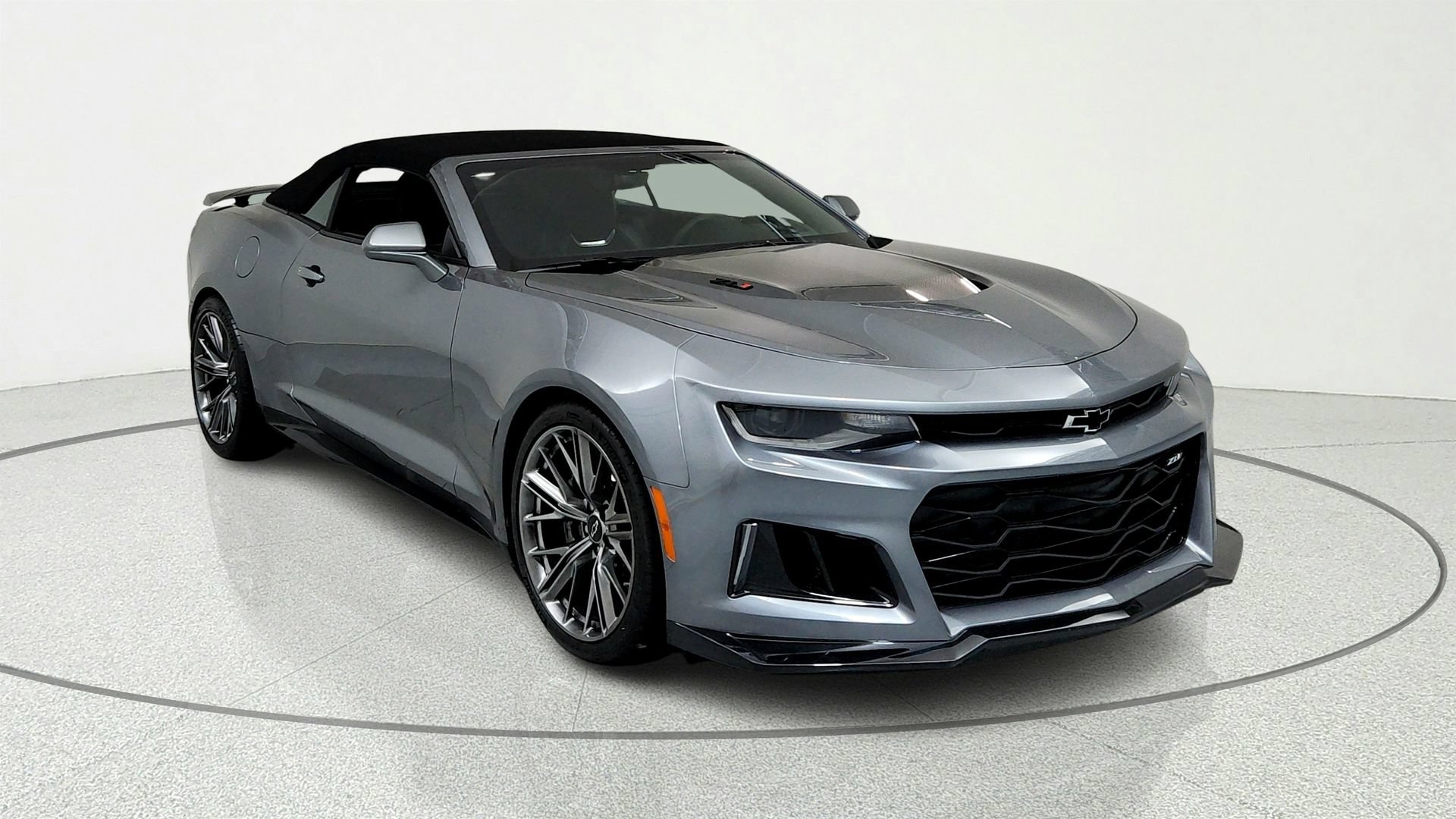 Used 2022 Chevrolet Camaro ZL1 RWD image 7