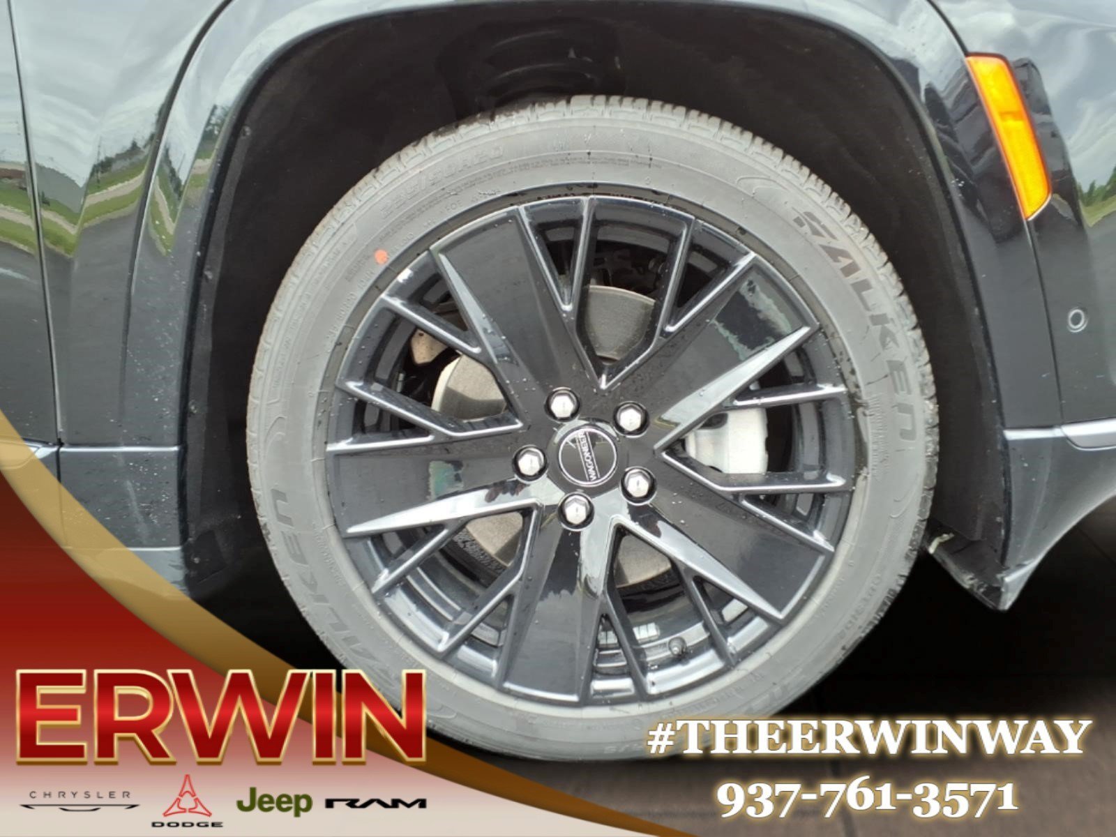 Used 2024 Jeep Wagoneer Launch Edition AWD/4WD image 9