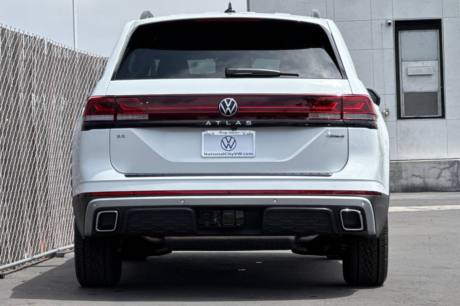 New 2025 Volkswagen Atlas Peak Edition SE image 6