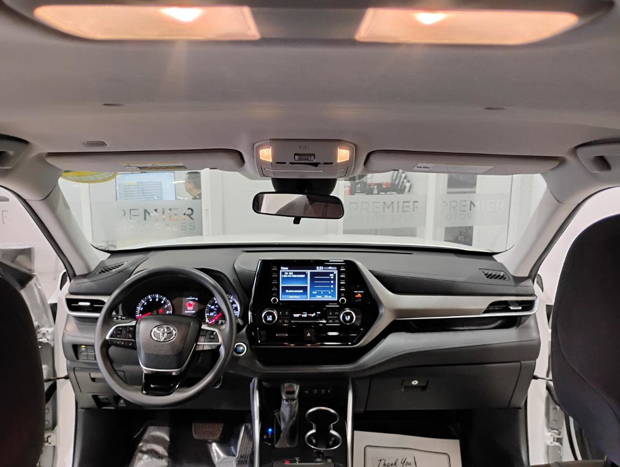 Used 2021 Toyota Highlander L image 46