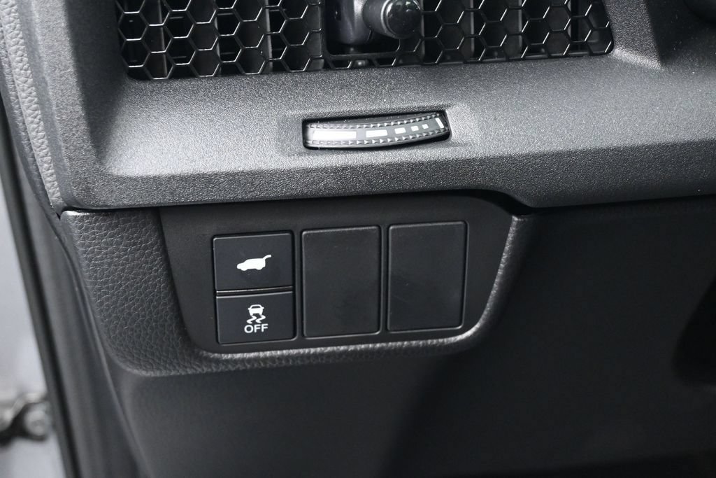Used 2025 Honda CR-V Sport-L image 16