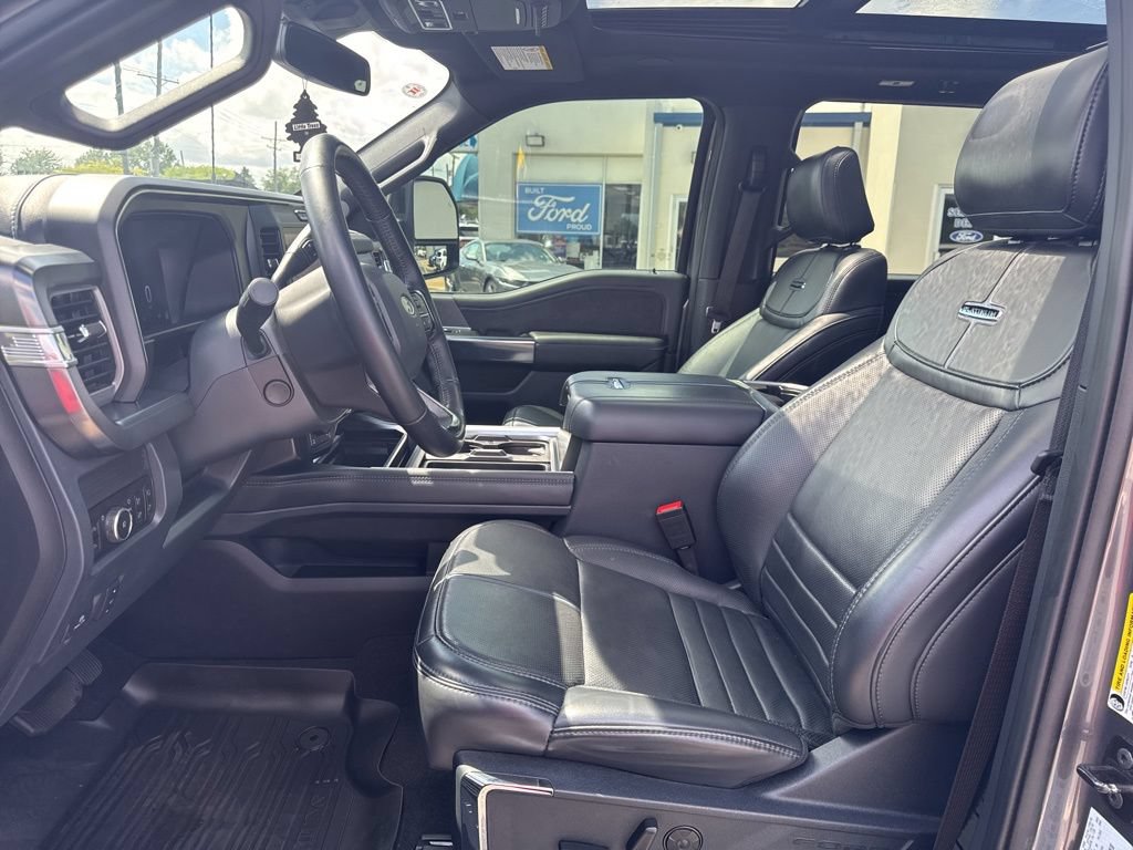Certified 2025 Ford F350 Platinum AWD/4WD image 10
