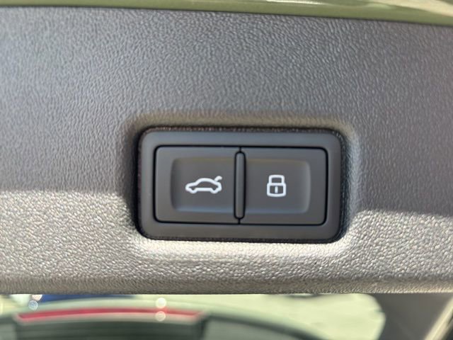 New 2026 Audi Q5 Premium image 32