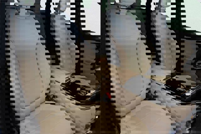 New 2025 Mercedes-Benz GLC 300 4MATIC image 6