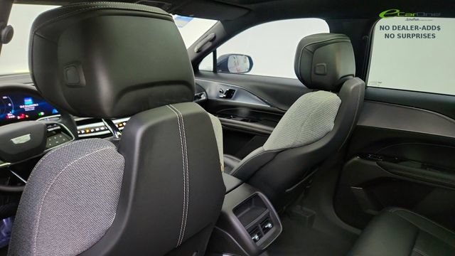 Used 2024 Cadillac Lyriq Tech RWD image 33
