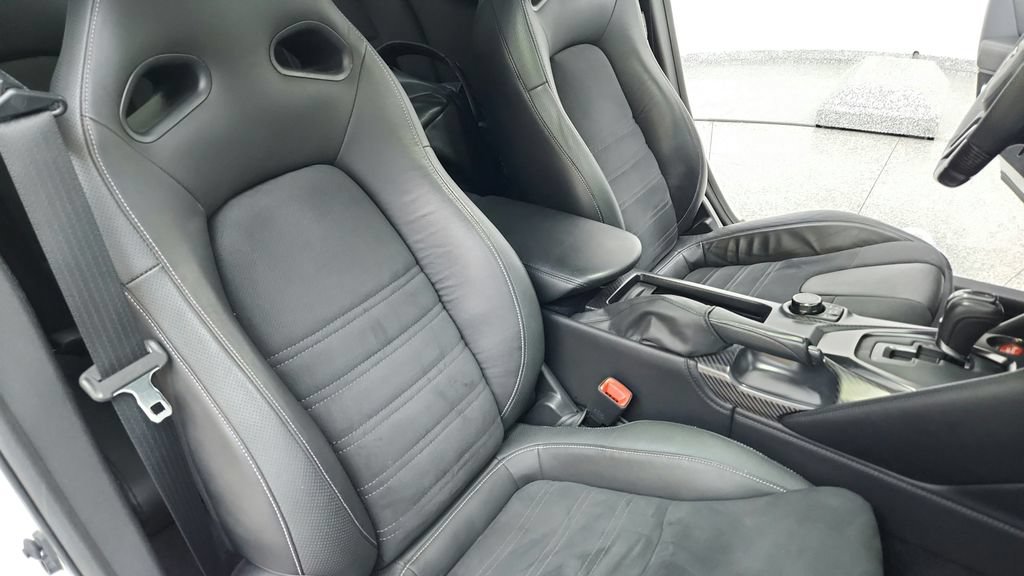 Used 2019 Nissan GT-R AWD/4WD image 62